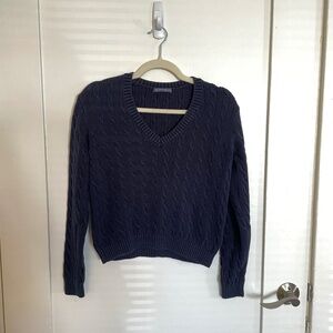 Brandy Melville Olsen Sweater